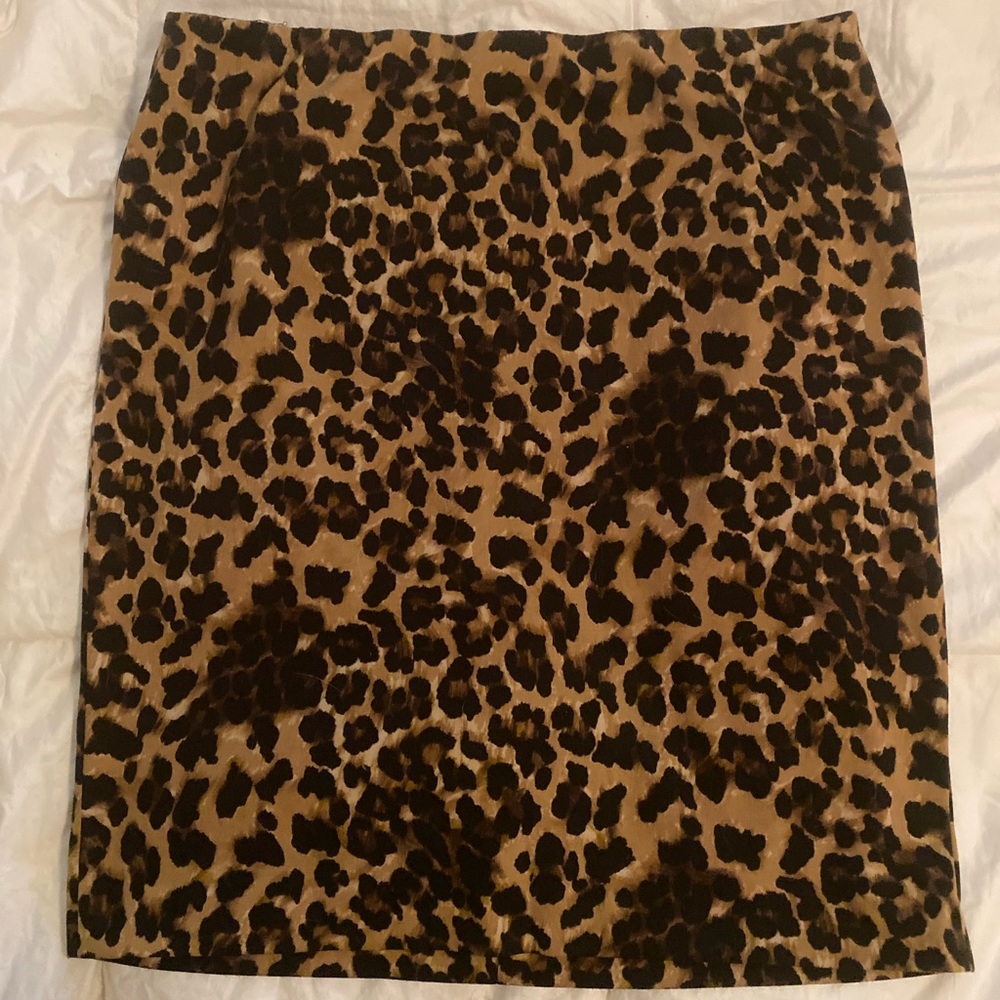 Knee Length Leopard Print Skirt | XL